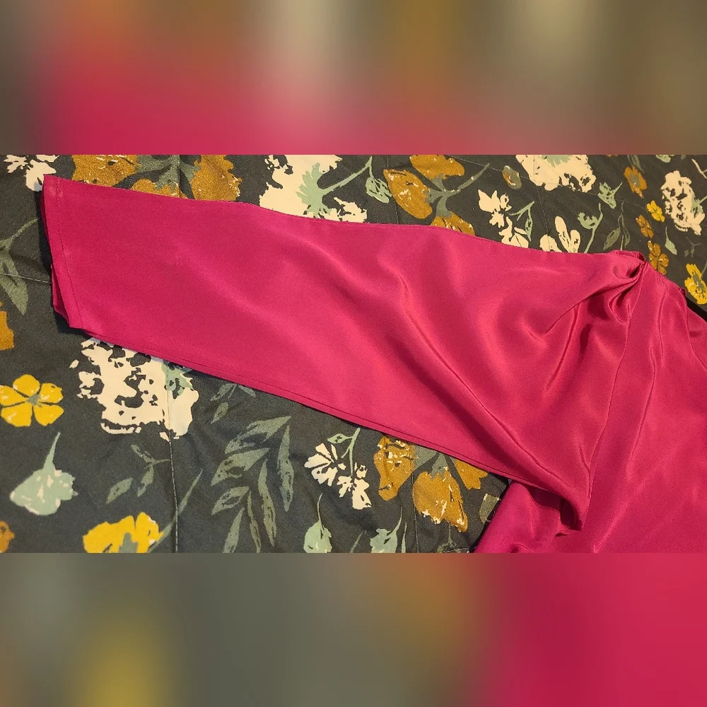 Bethany Vintage Blouse Bright Pink Silk Like Material Sz 11/12 - Picture 10 of 12